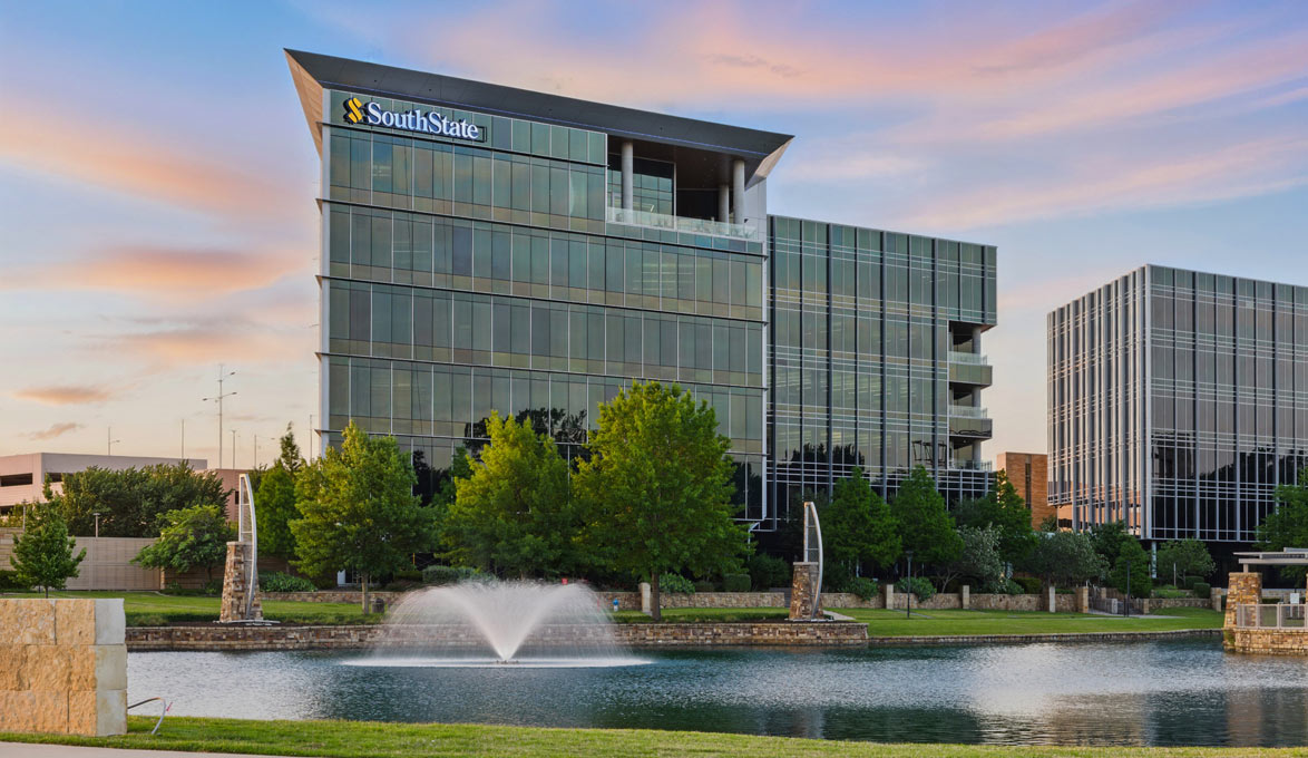 SouthState Bank and Independent Financial Bank. Together, We're Banking Forward.