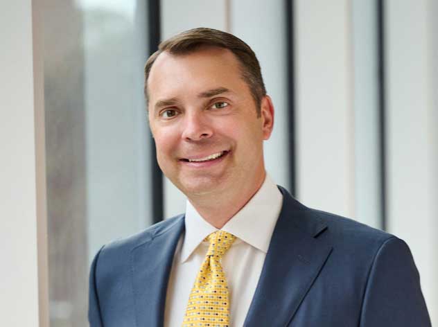 headshot for Wes Guinn