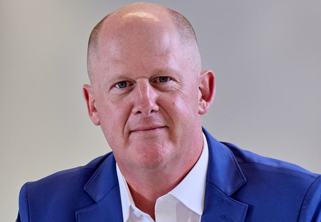Headshot of Matthew Roberts
