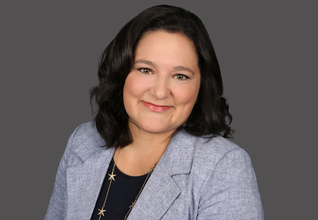 headshot for Shannon Torman