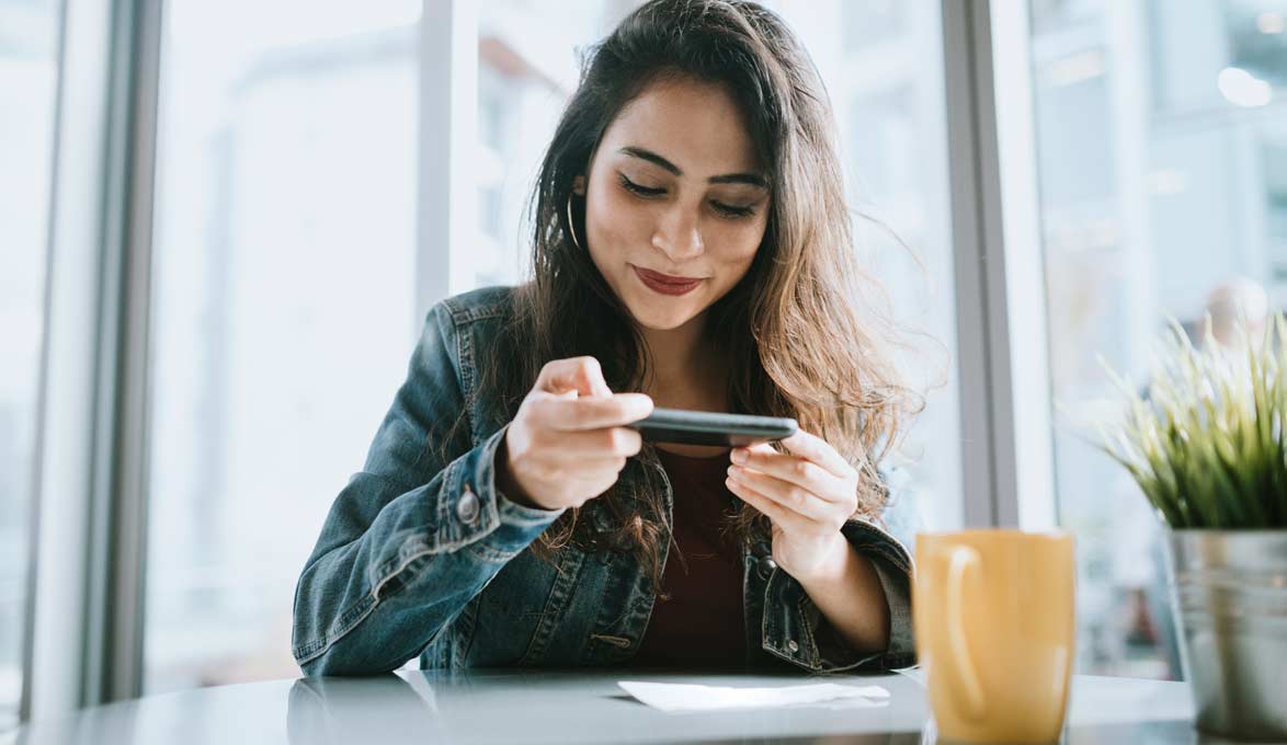 SouthState client using mobile deposit for check.