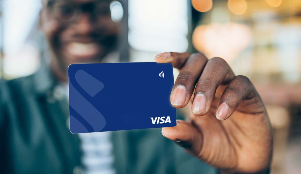 man with SouthState contactless credit card