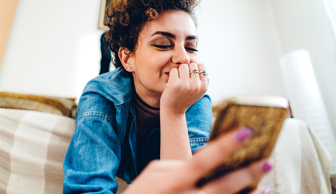 SouthState customer preventing dating scams