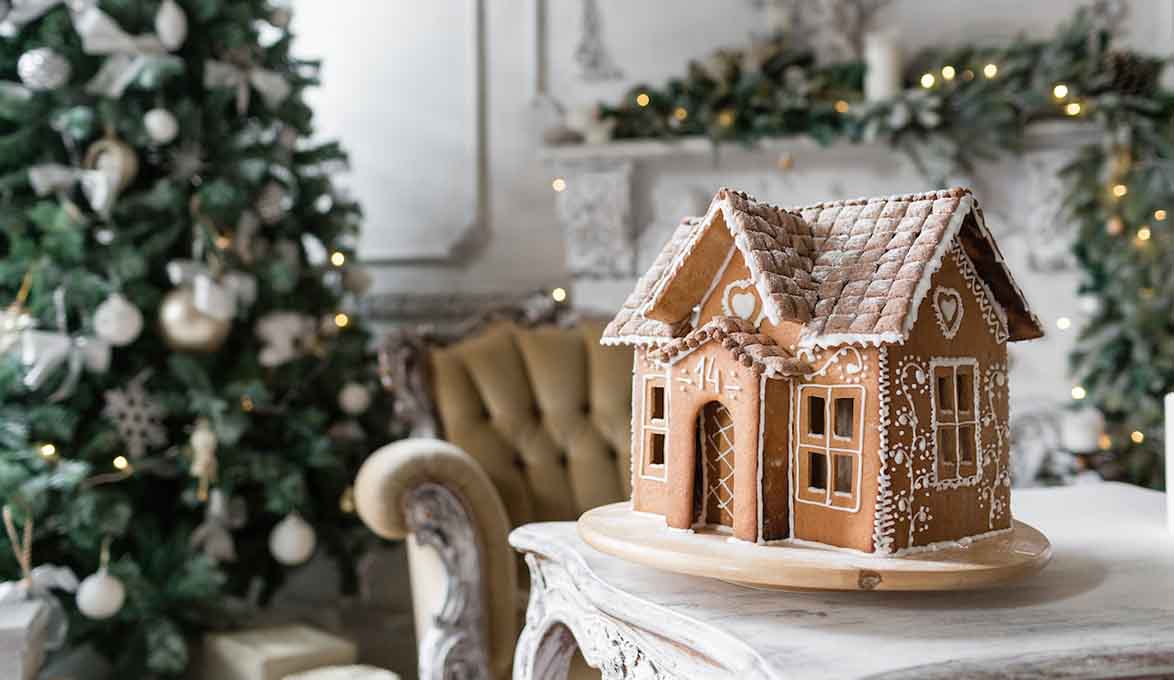 gingerbread house homemade christmas gift